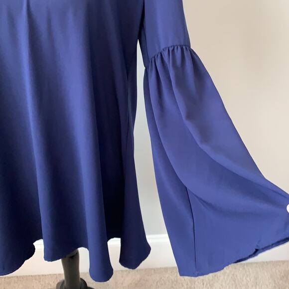 TCEC Navy Bell Sleeve V Neck Pullover Mini Dress Sz L - Picture 2 of 7